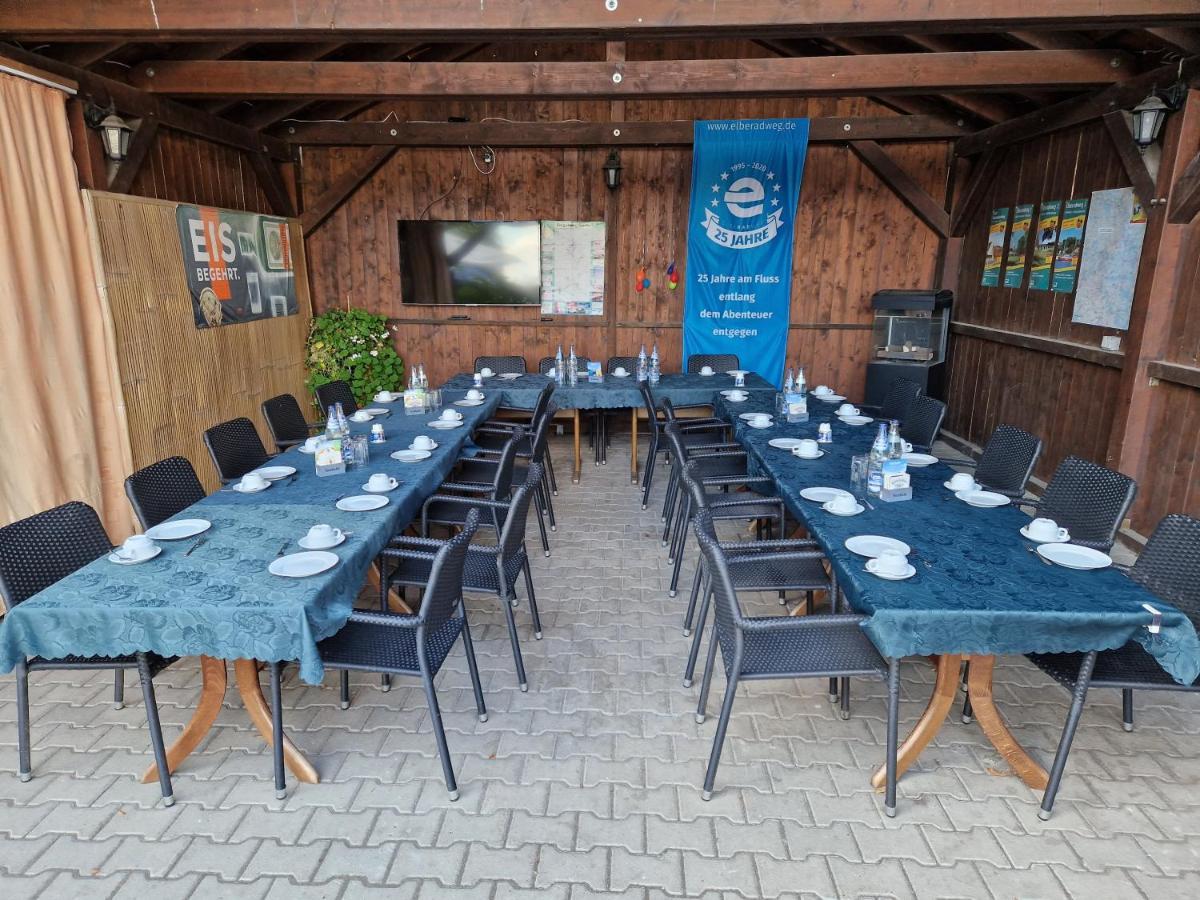 Gasthaus Kelly Magdeburgo Esterno foto